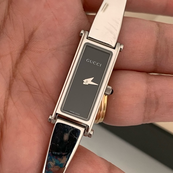 (PRICE IS FIRMED )💯% Authentic GUCCI 1500L Series Horsebit bangle/watch (Small) - Picture 10 of 10